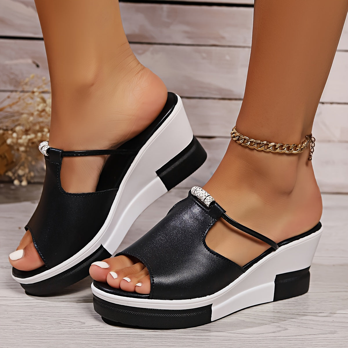 DANESSA | VINTAGE-INSPIRED COMFORT WEDGE SANDALS
